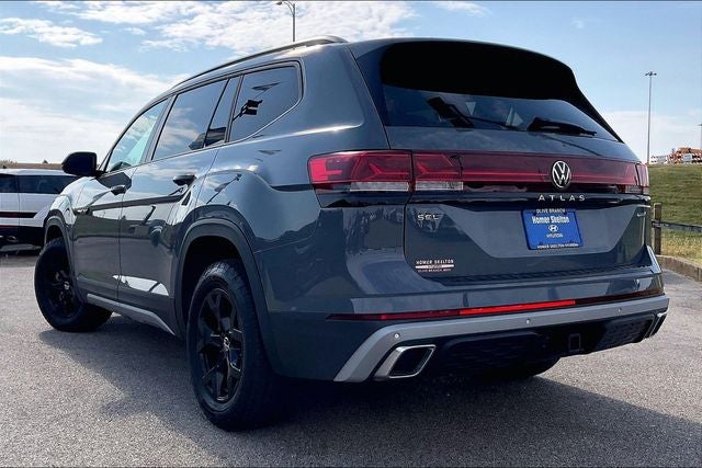 2024 Volkswagen Atlas 2.0T Peak Edition SEL