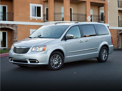 2016 Chrysler Town & Country Touring-L