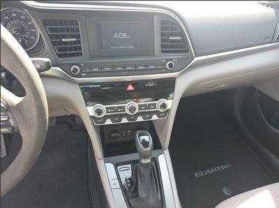 2020 Hyundai Elantra SE
