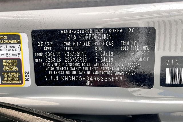 2024 Kia Carnival EX