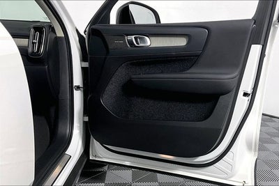 2023 Volvo XC40 Ultimate