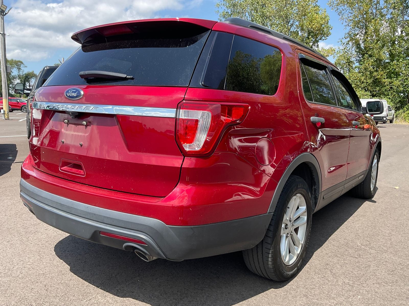 2017 Ford Explorer Base