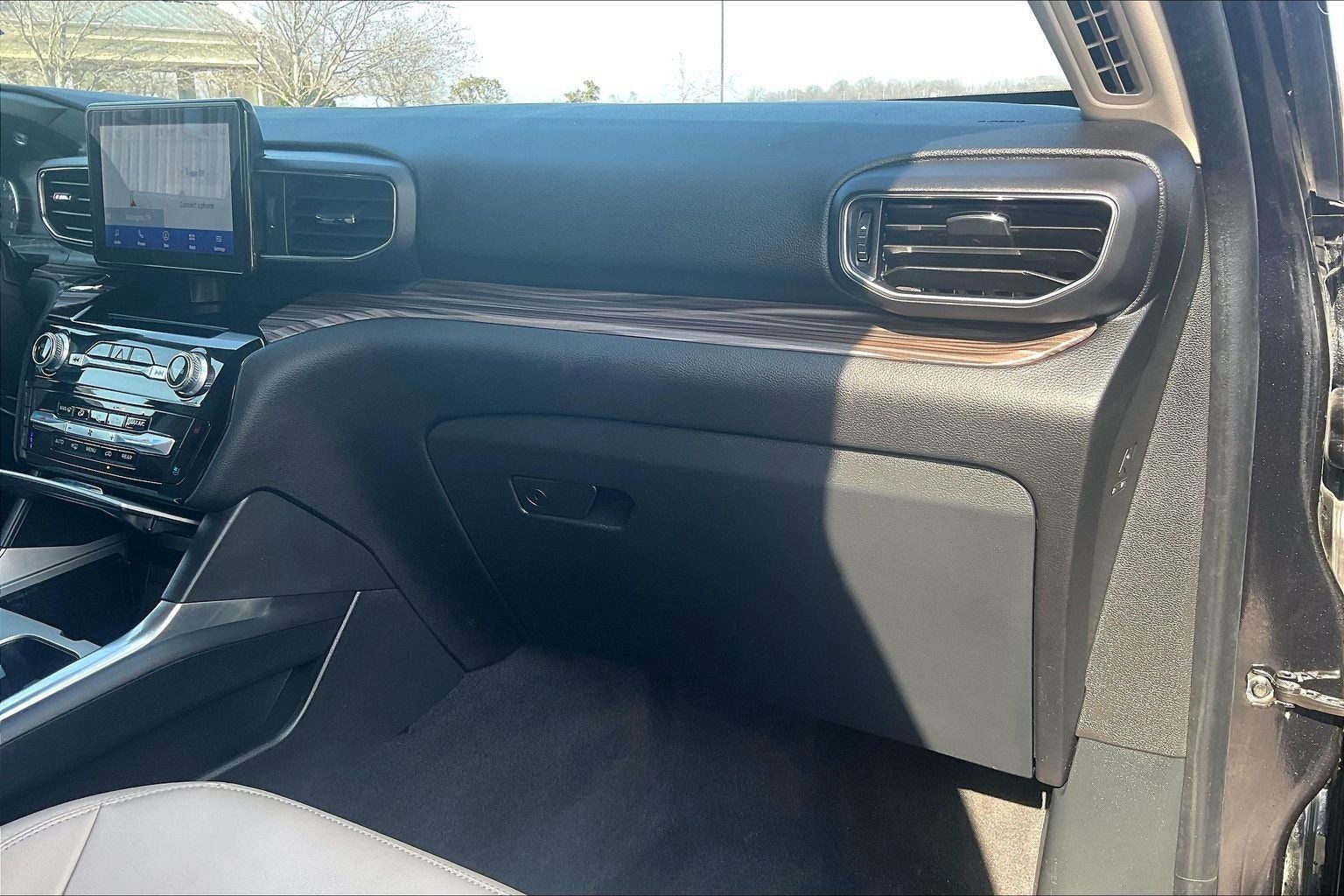 2023 Ford Explorer Limited - Photo 15