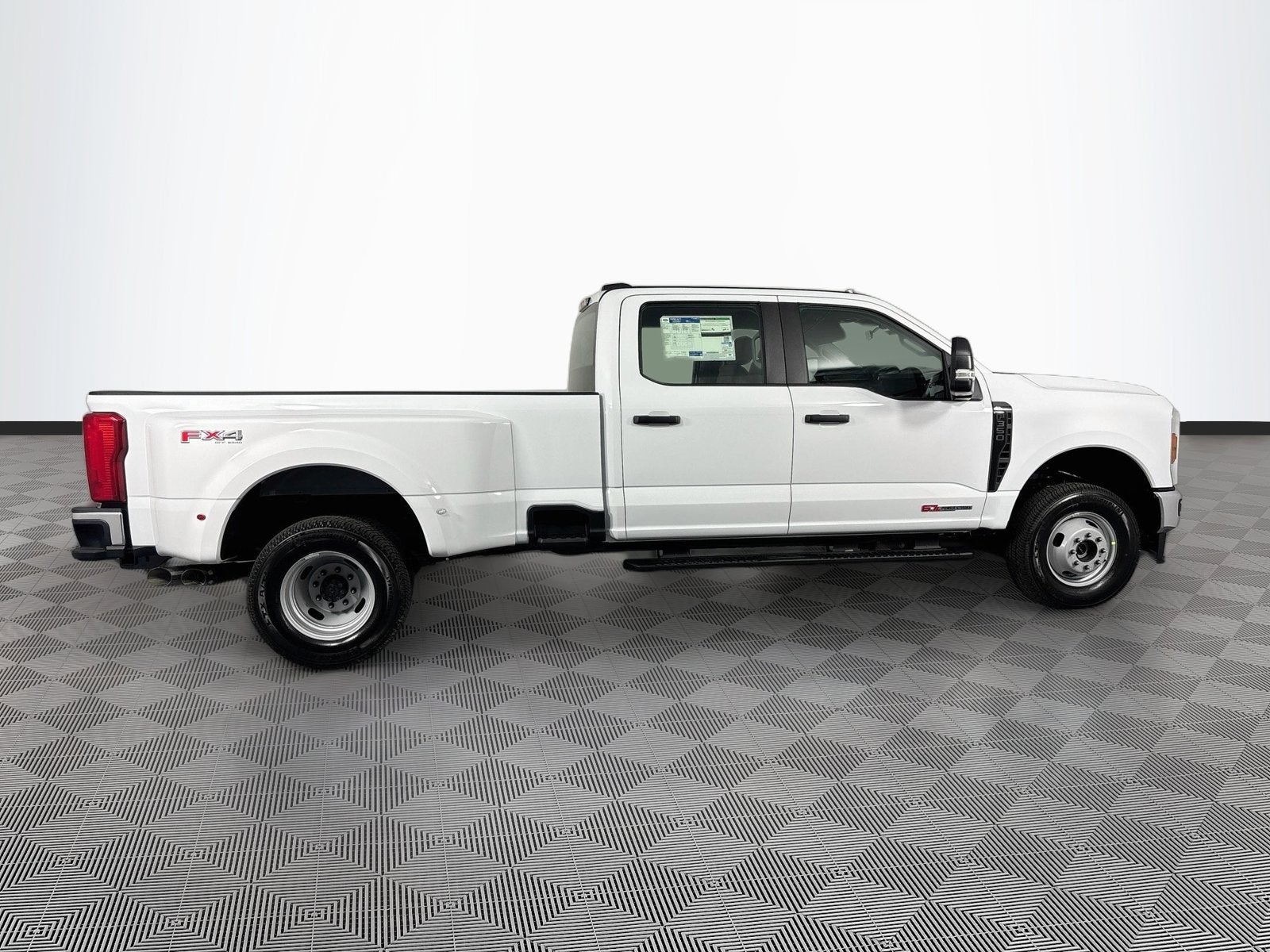 2027 Ford F-350SD XL DRW