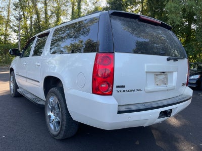 2011 GMC Yukon XL SLT 1500