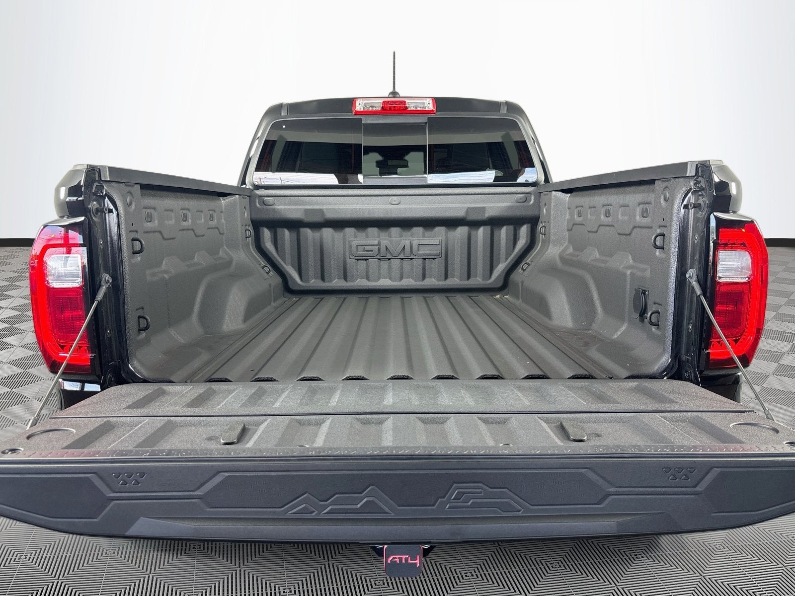 2025 GMC Canyon AT4