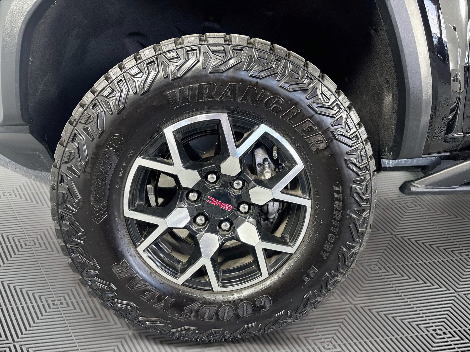 2025 GMC Canyon AT4