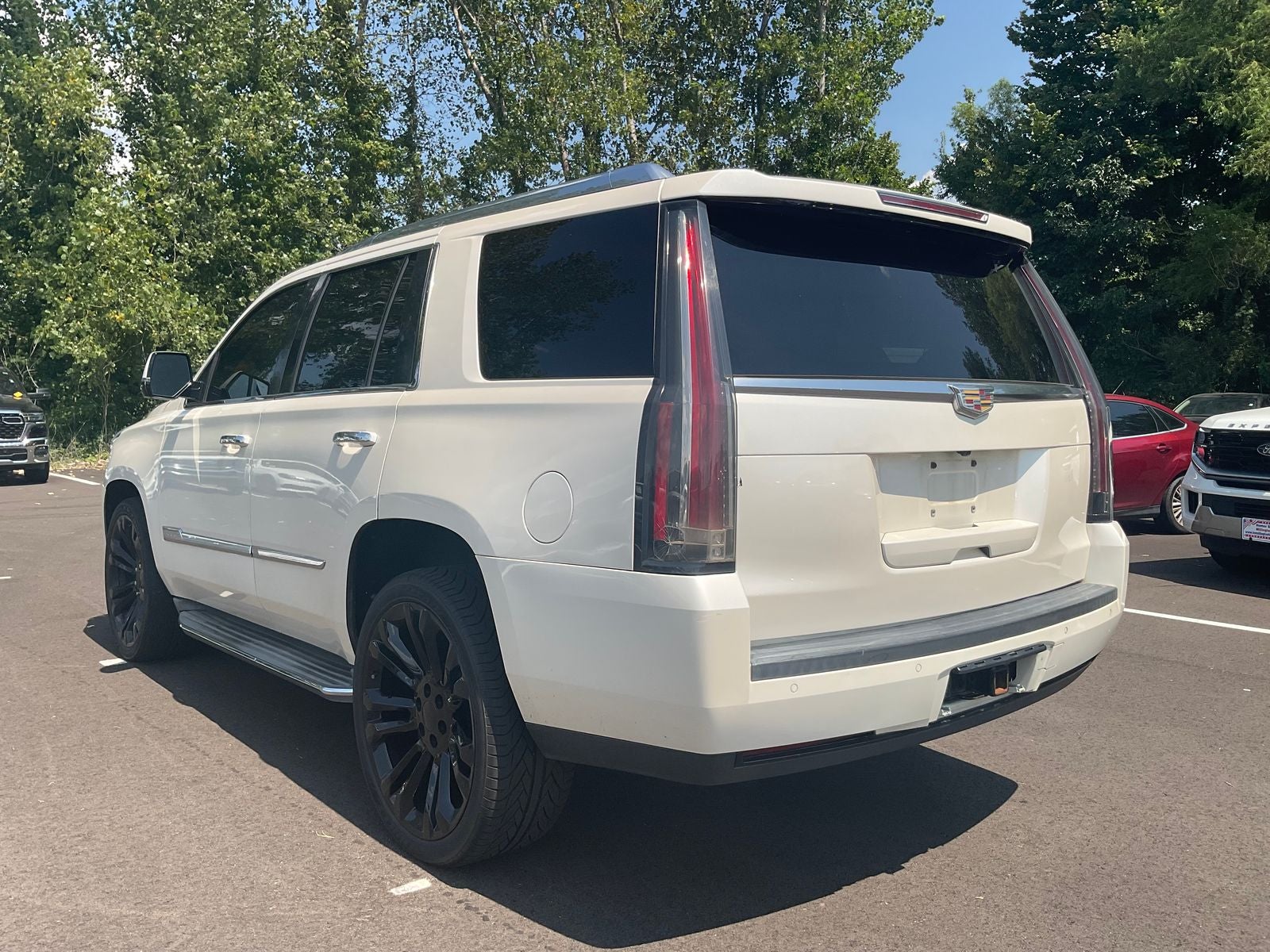 2015 Cadillac Escalade Luxury