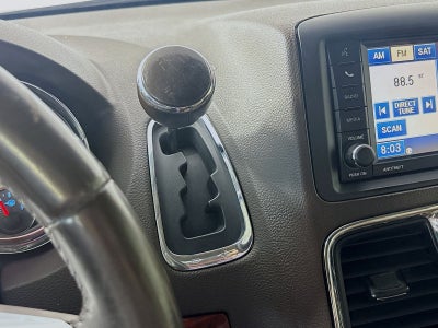 2012 Chrysler Town & Country Touring
