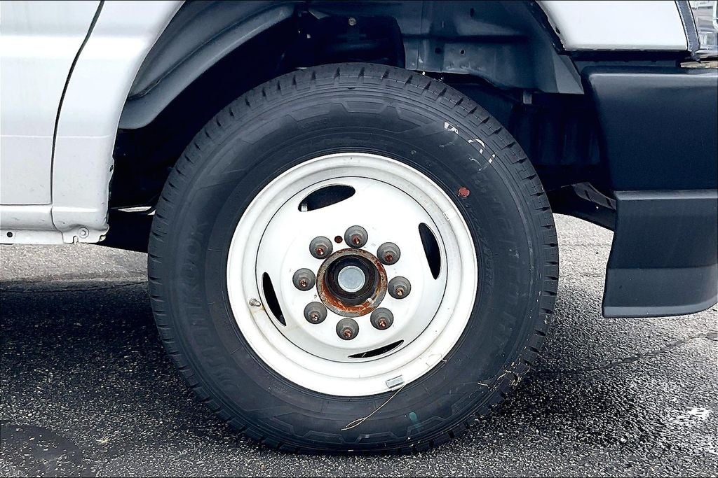 2024 Ford E-450SD Base