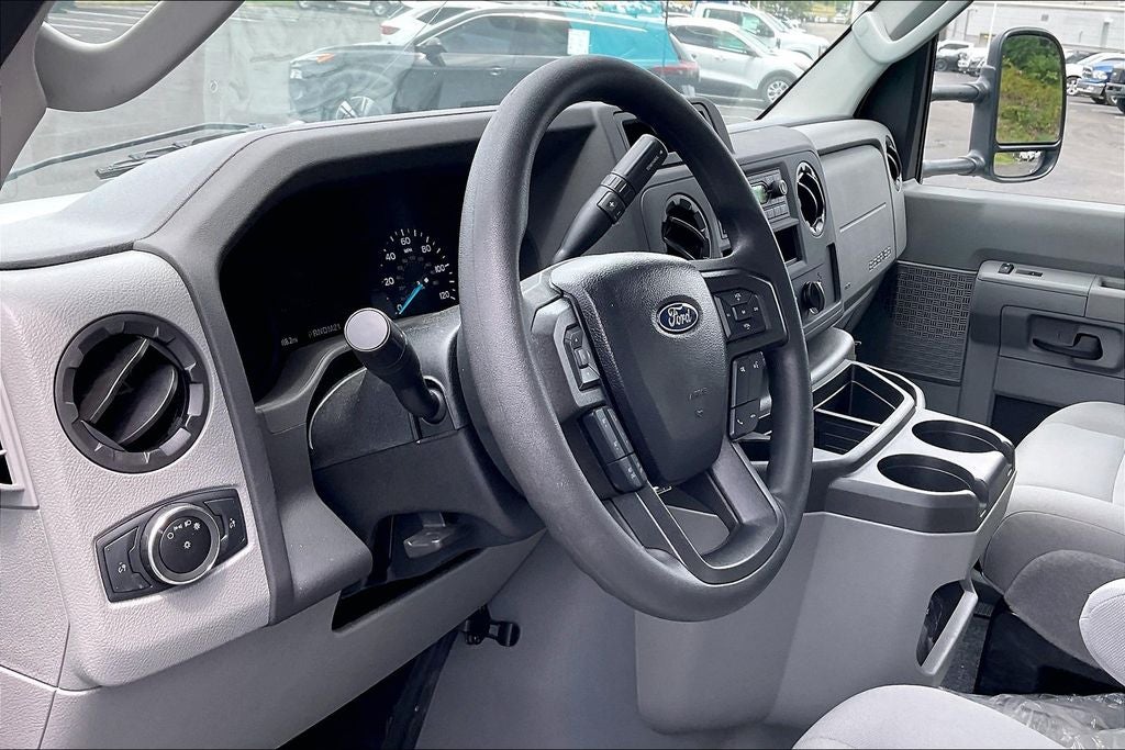 2024 Ford E-450SD Base