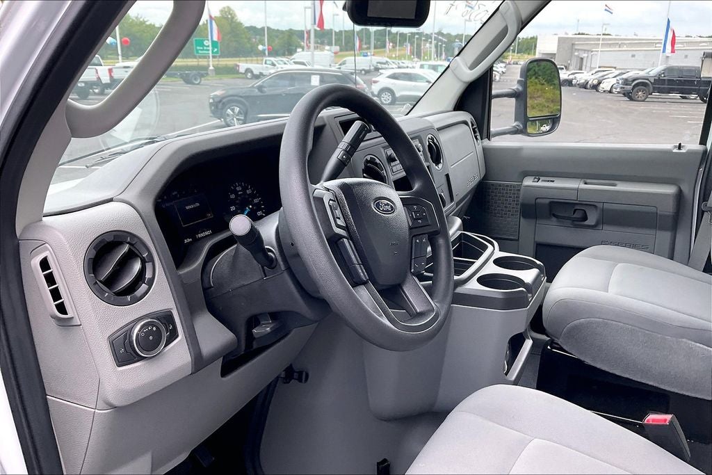 2024 Ford E-450SD Base