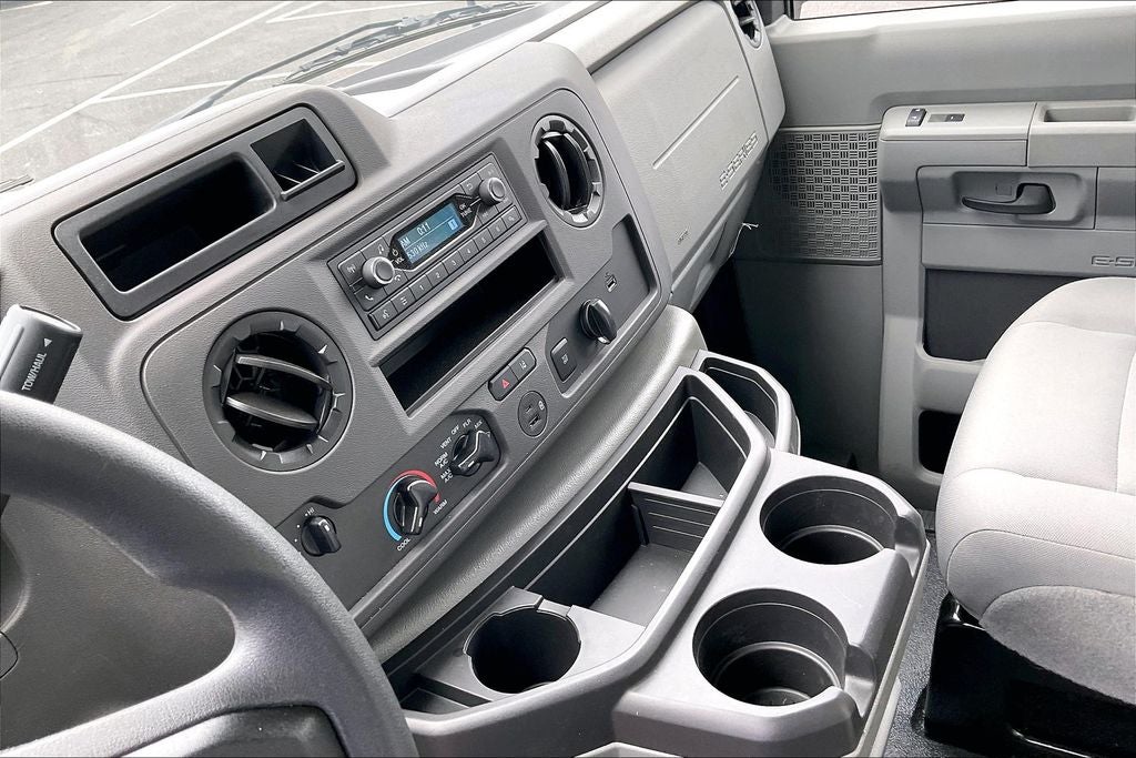 2024 Ford E-450SD Base