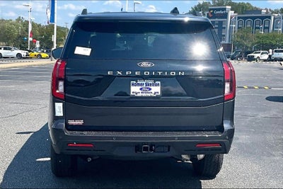 2027 Ford Expedition Active