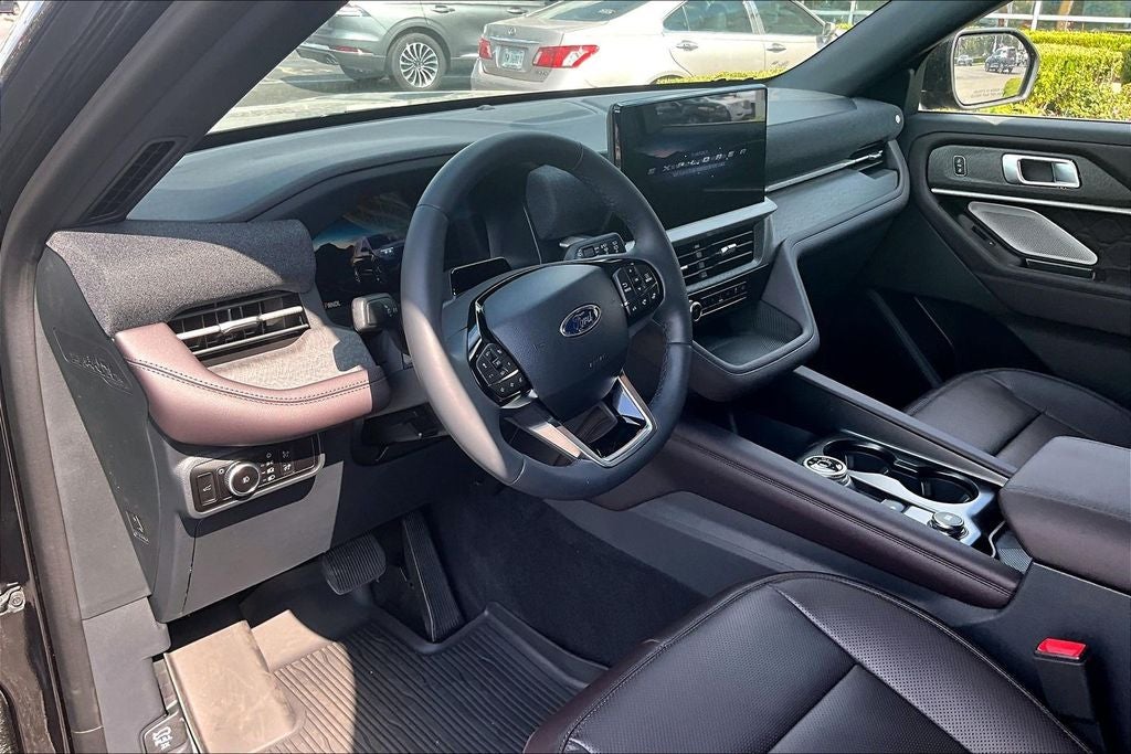 2027 Ford Explorer Platinum