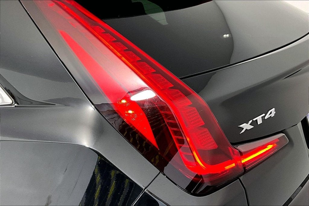 2023 Cadillac XT4 Luxury
