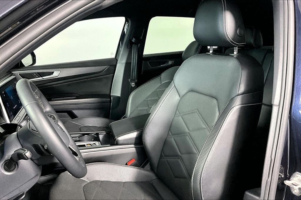 2024 Volkswagen Atlas Cross Sport 2.0T SE w/Technology