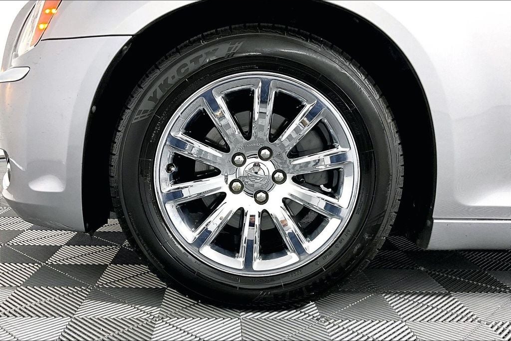2014 Chrysler 300 Base