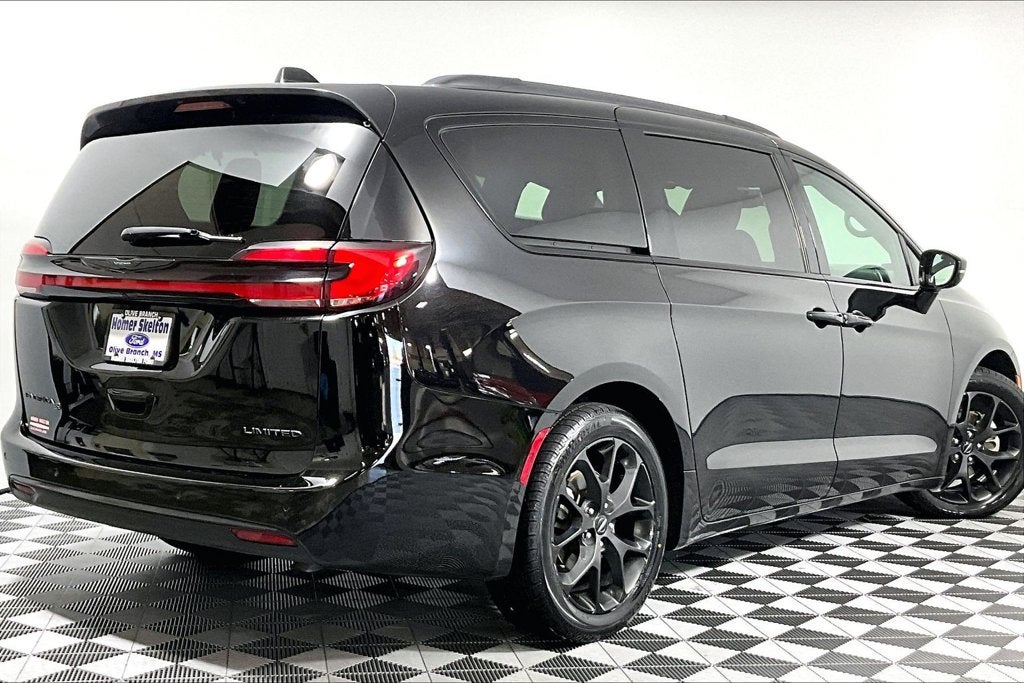 2025 Chrysler Pacifica Limited