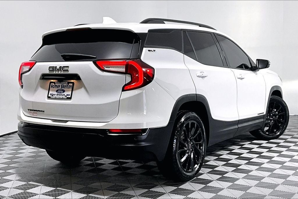 2023 GMC Terrain SLT