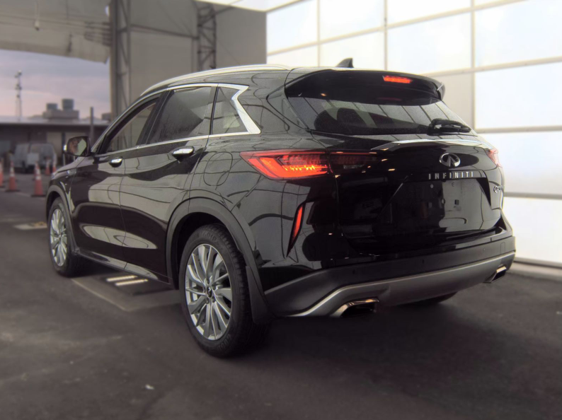 2023 INFINITI QX50 LUXE
