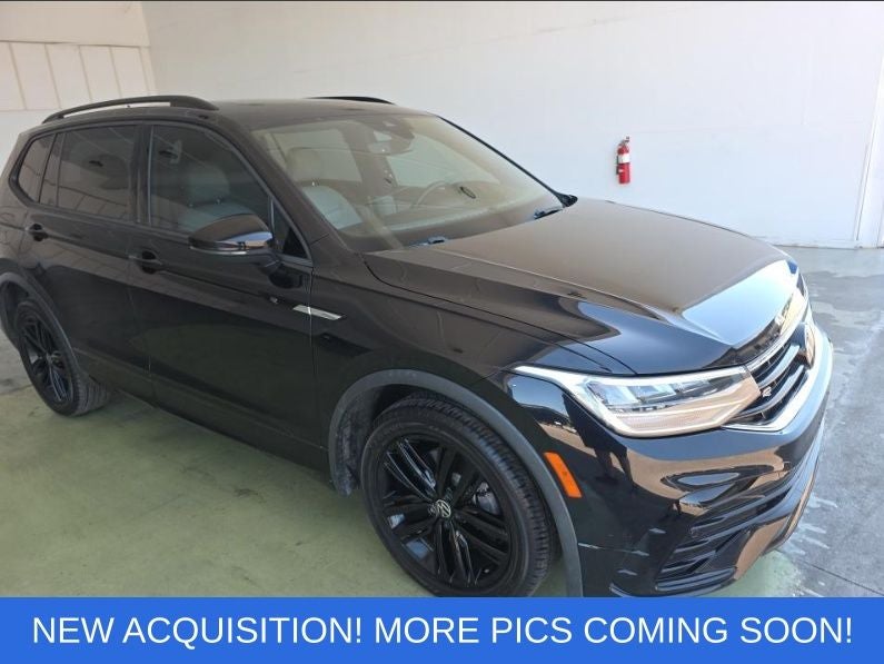 2022 Volkswagen Tiguan 2.0T SE R-Line Black