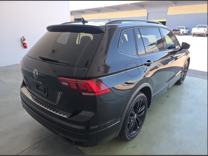 2022 Volkswagen Tiguan 2.0T SE R-Line Black