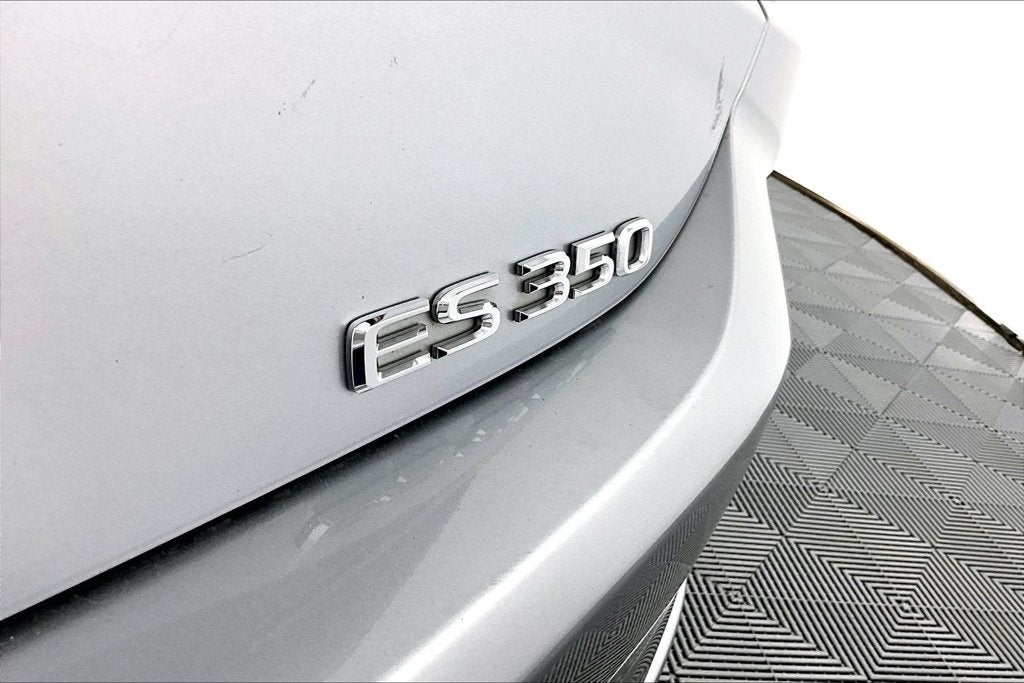 2022 Lexus ES 350