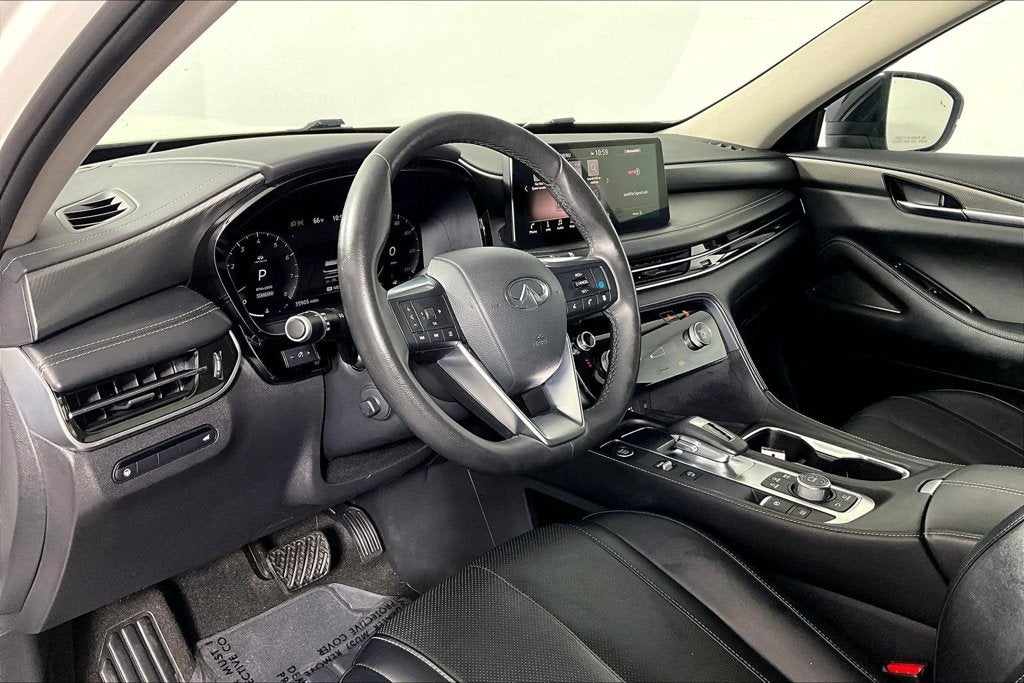 2023 INFINITI QX60 LUXE