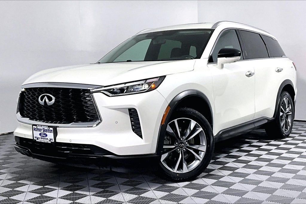 2023 INFINITI QX60 LUXE
