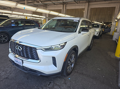 2023 INFINITI QX60 LUXE