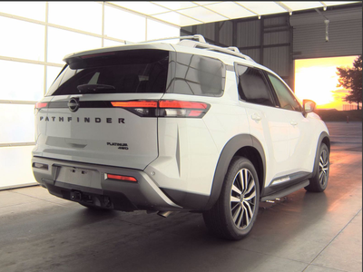 2025 Nissan Pathfinder Platinum
