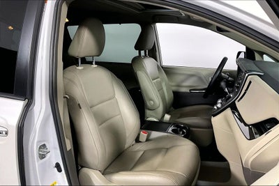 2019 Toyota Sienna XLE 7 Passenger