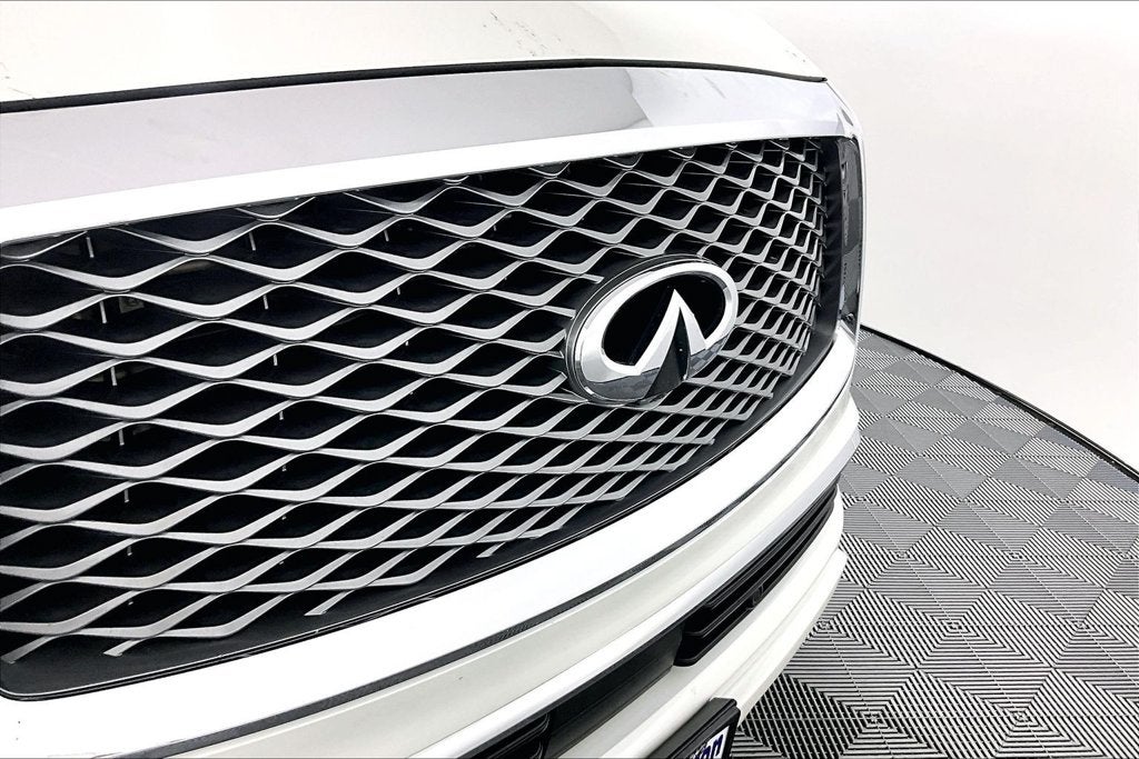 2018 INFINITI QX80 Base
