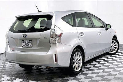 2014 Toyota Prius v Five