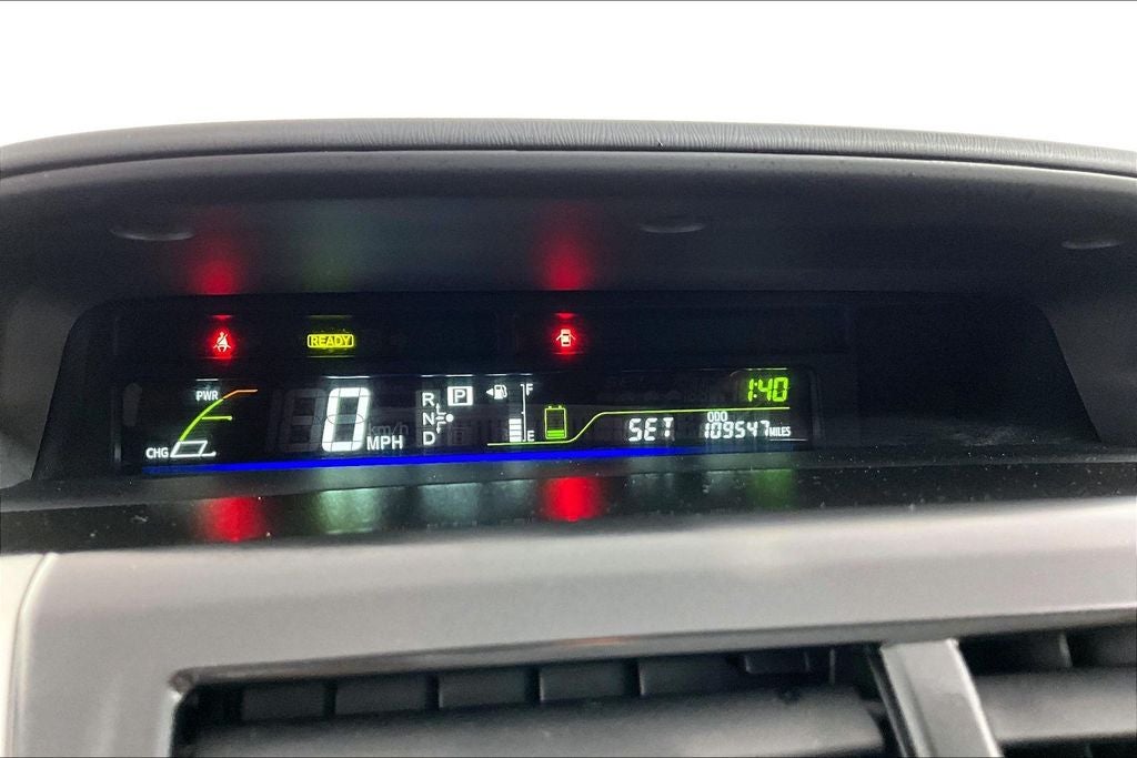 2014 Toyota Prius v Five