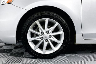 2014 Toyota Prius v Five