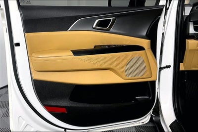2023 Kia Carnival LX Seat Package