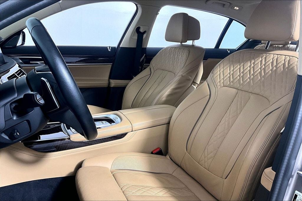 2022 BMW 7 Series 750i xDrive