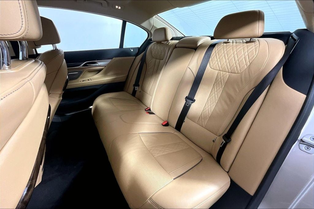 2022 BMW 7 Series 750i xDrive