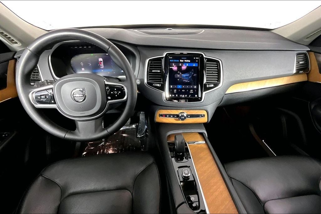 2023 Volvo XC90 B6 Plus 7-Seater
