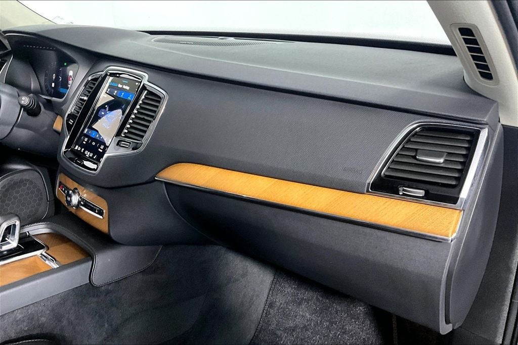 2023 Volvo XC90 B6 Plus 7-Seater