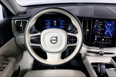 2023 Volvo XC60 B5 Plus Bright Theme