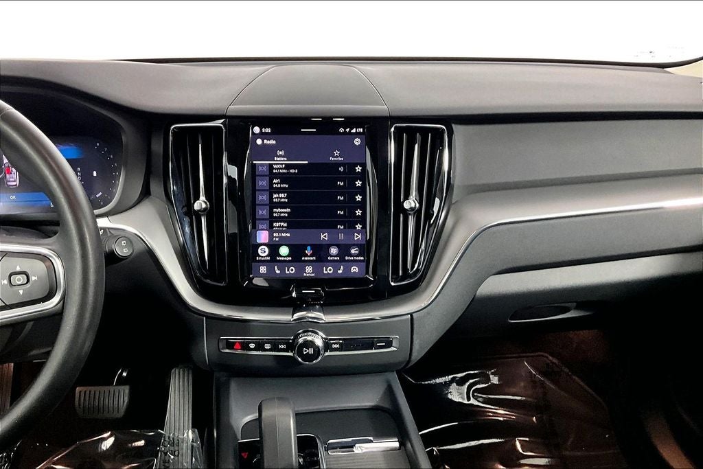 2024 Volvo XC60 B5 Core