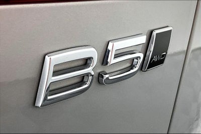 2025 Volvo V60 Cross Country B5 Plus