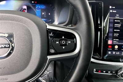 2025 Volvo V60 Cross Country B5 Plus