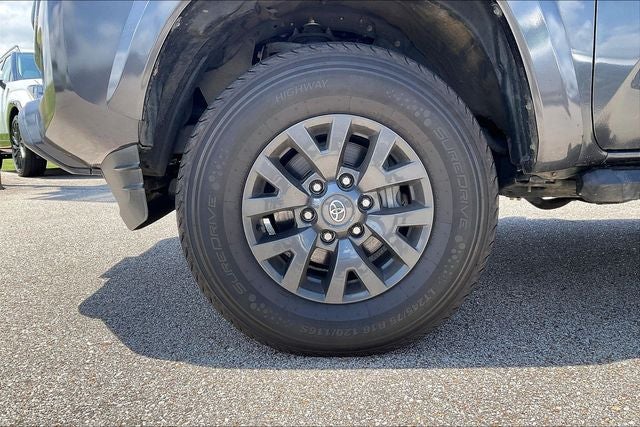 2022 Toyota Tacoma SR5 V6