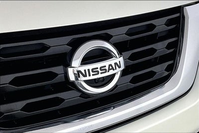 2017 Nissan Pathfinder SL