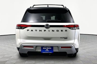 2023 Nissan Pathfinder Platinum