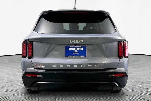 2022 Kia Sorento LX